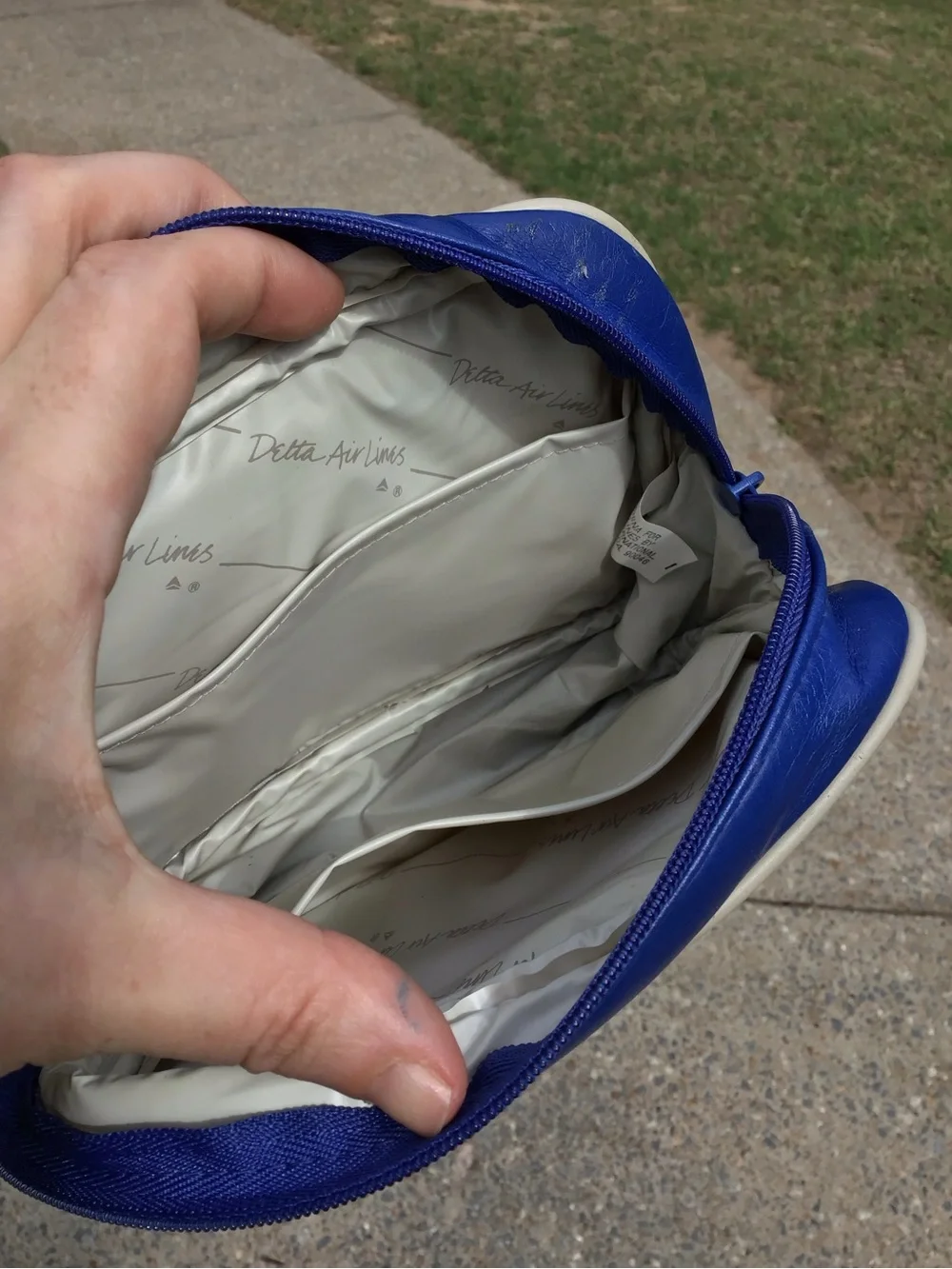 Vintage Delta Air Lines Blue Travel Pouch